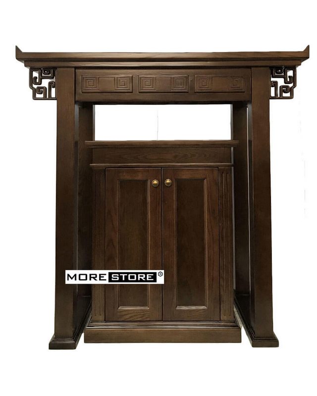 Mẫu bàn thờ chung cư đẹp với nguyên liệu gỗ sồi nhập khẩu, chống mối mọt cong vênh được bán chạy tại siêu thị nội thất MoreHome