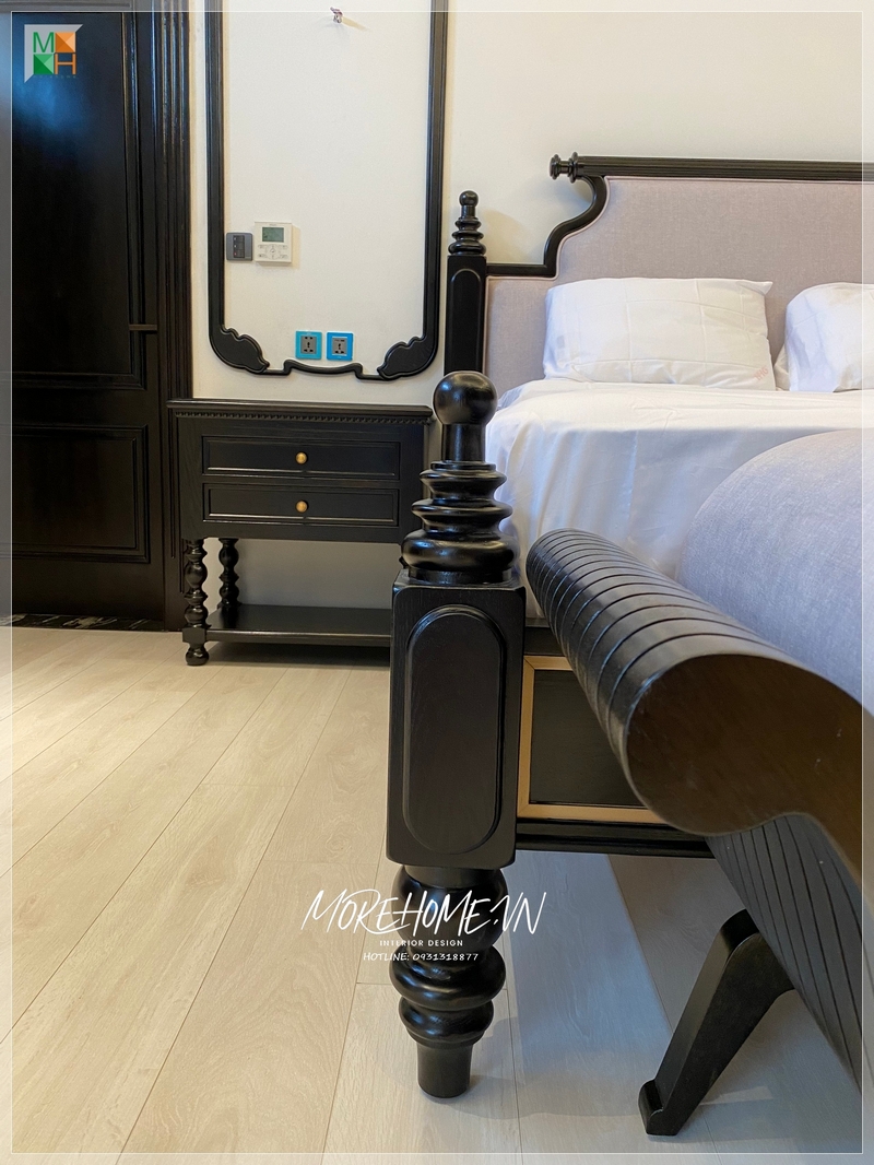 . Morehome thi công nội thất phòng ngủ theo phong cách Indochine, tạo ra một không gian sống tiện nghi, thẩm mỹ và sang trọng với vẻ đẹp hiện đại và cổ xưa hòa quyện.